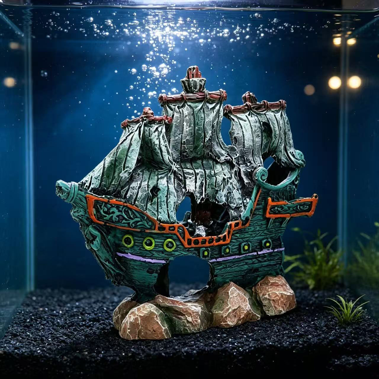 Aquarium Marineland - 水槽用装飾品、レジン製沈没船オーナメント、水槽アクセサリー、装飾品